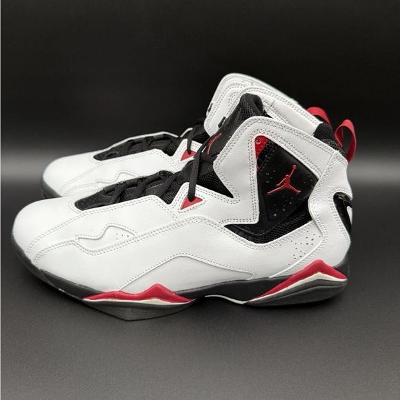 Nike Air Jordan True Flight White Varsity Red Black Chicago 342964-160 Men's 13 - Picture 1 of 4